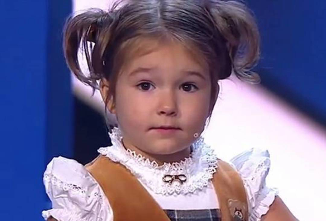 4 Year Old Russian Girl Speaks 7 Languages Hatke News Inshorts