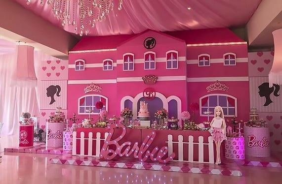 Jailed Drug Lord El Chapo S Kids Get Barbie Themed B Day Party