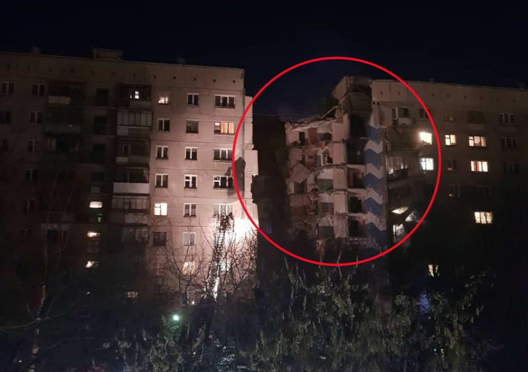 10-storey Russian tower partially collapses after gas blast, 3 dead ...