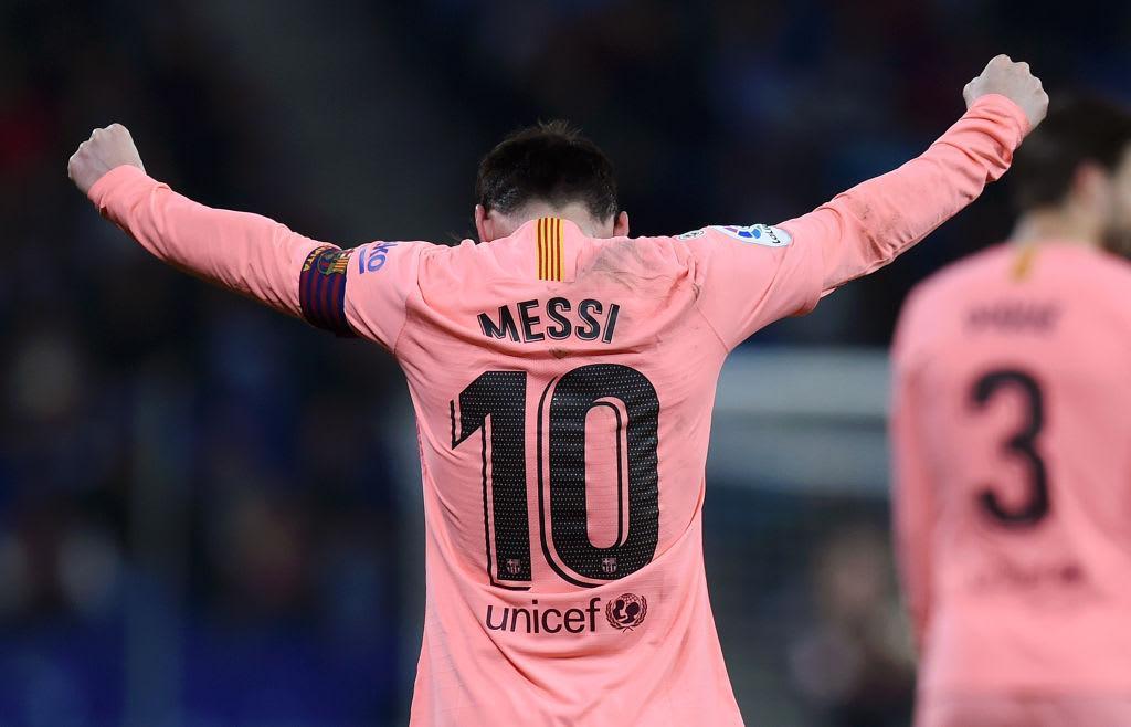 Messi scores with 2 free-kicks as Barcelona win Catalan ...