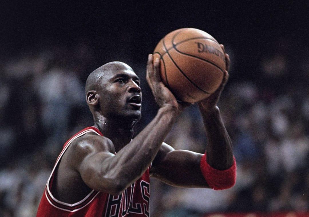 🎥; Michael Jordan scores 38 points on 60% shooting vs the