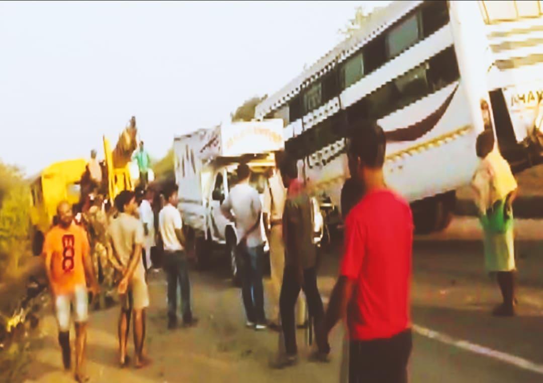 11 died, 25 injured in bustruck collision in Jharkhand National News Inshorts