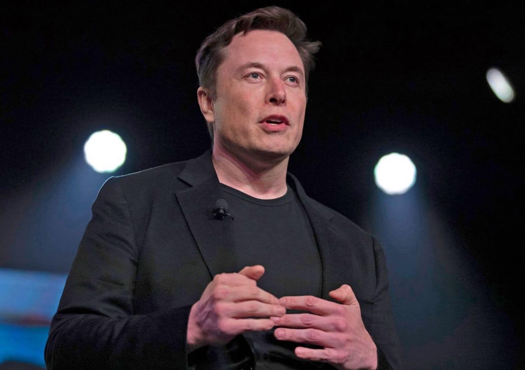 Elon Musk tweets 'Just deleted my Twitter account', changes username | Startup News | Inshorts